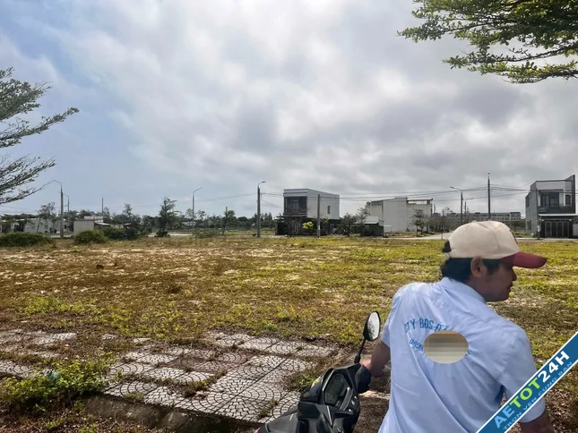 Đổ xô tìm mua nhà đất vùng giáp ranh trước tin đồn sáp nhập-4.webp