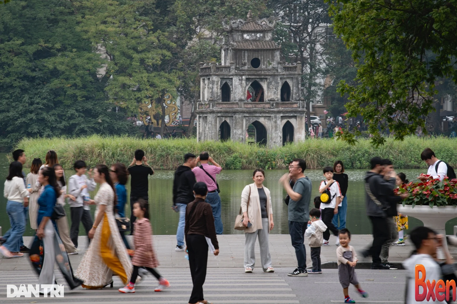 Hướng dẫn trải nghiệm trọn vẹn Techfest 2025 tại phố đi bộ Hồ Gươm-1.webp